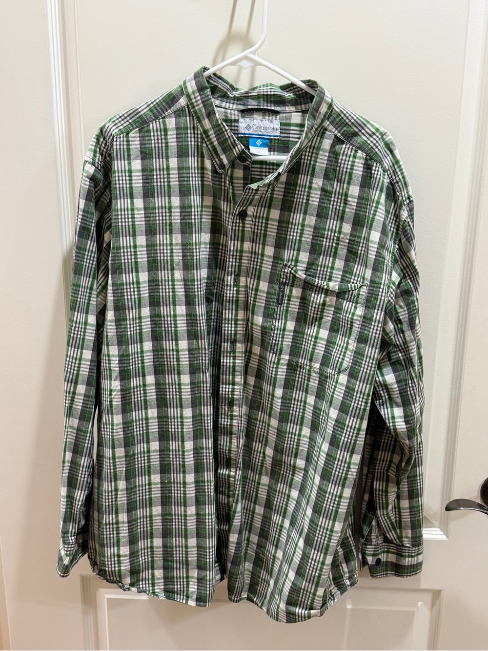 Columbia XXL Green Plaid Button-Up Shirt